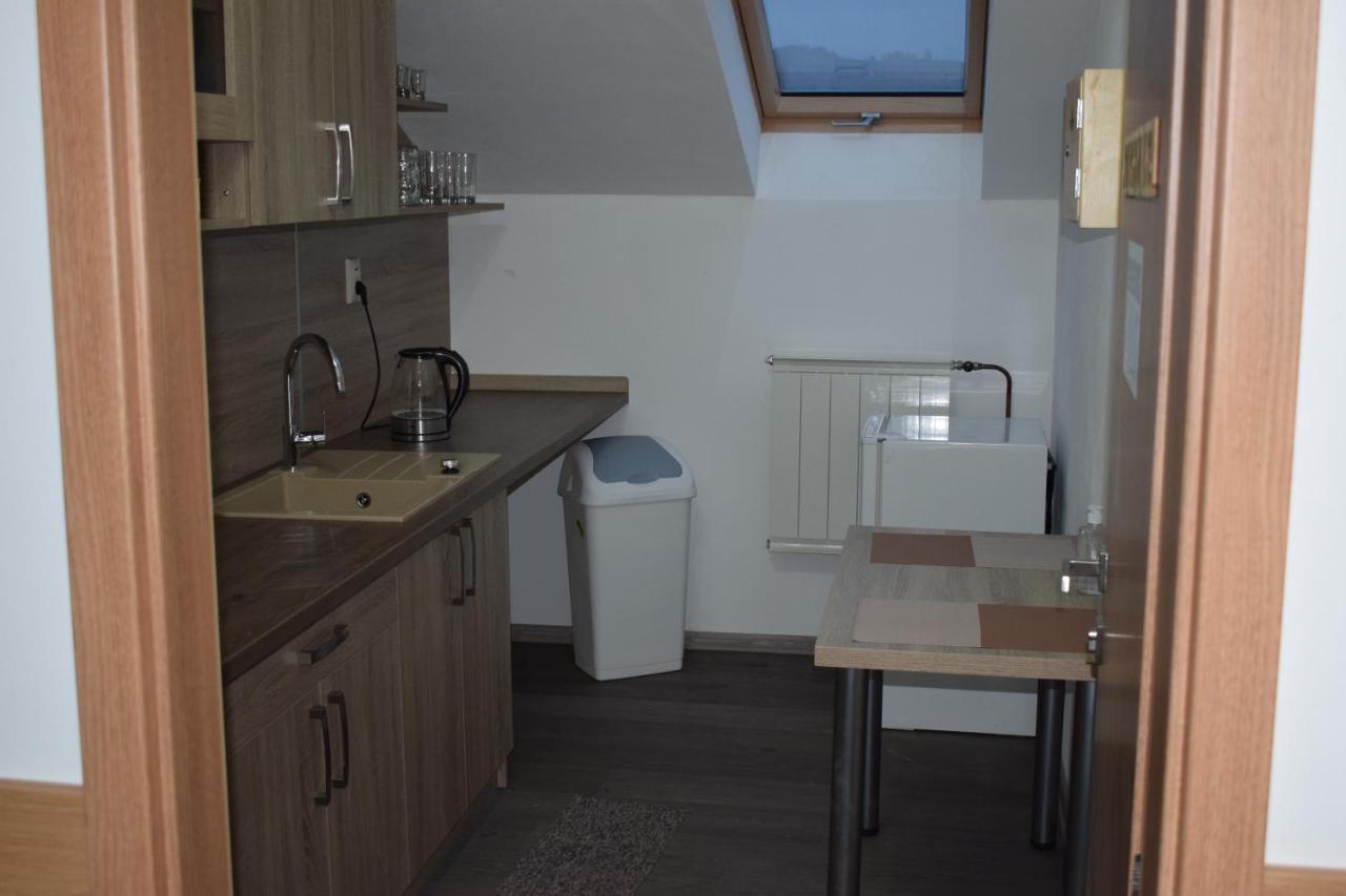 Ms-Ubytovanie Hotel Dolny Kubin Zewnętrze zdjęcie