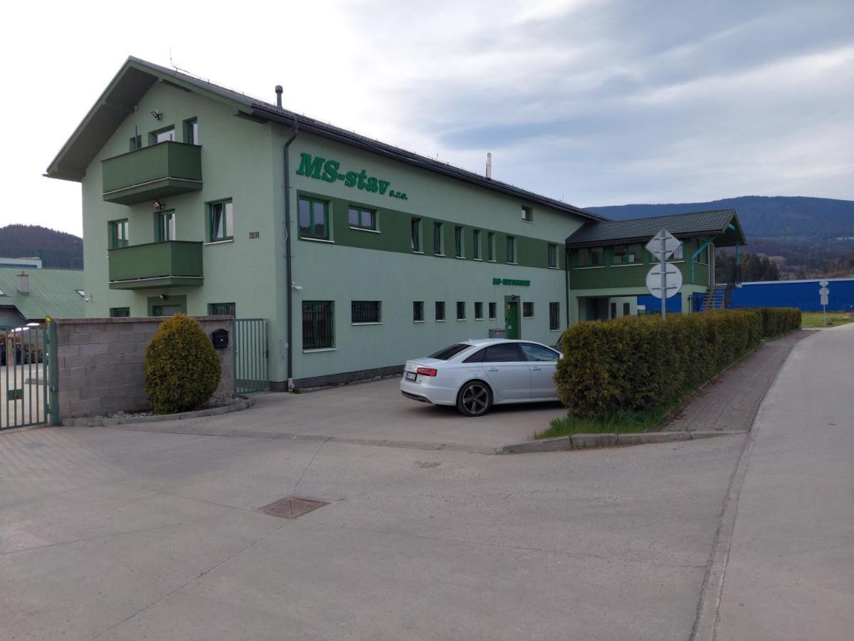 Ms-Ubytovanie Hotel Dolny Kubin Zewnętrze zdjęcie